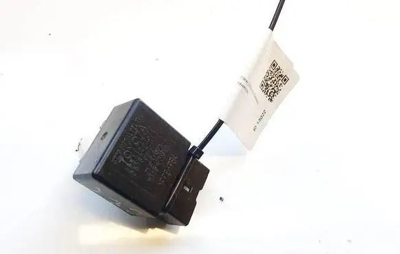 Toyota Avensis T270 Other relay 895A147010