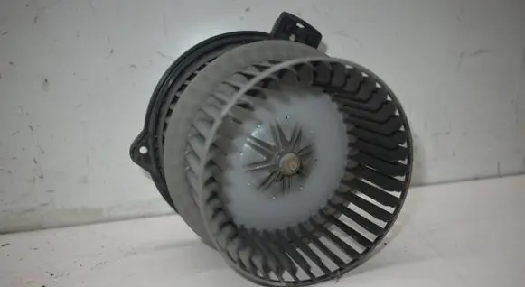 Toyota Yaris Heater fan/blower 1940001290