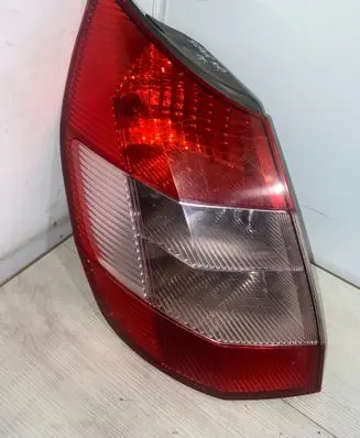 Renault Scenic II - Grand scenic II Rear/tail lights 8200127704 2SK0085590175