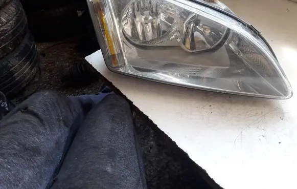 Ford Focus Headlight/headlamp 4M5113W029AC