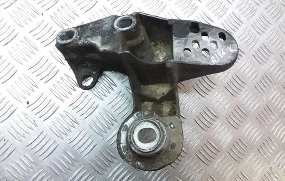 Volkswagen PASSAT B5 Engine mounting bracket 4B0199351B