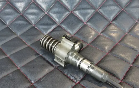 Audi A3 S3 8P Fuel injector 03G130073T 022150 120228