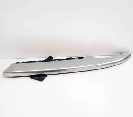 Land Rover Discovery 5 Dashboard glove box trim MY42640E73AB