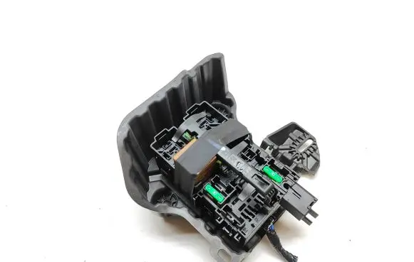Peugeot 208 Fuse box set 9812661980 A006C801 2010EC0V02