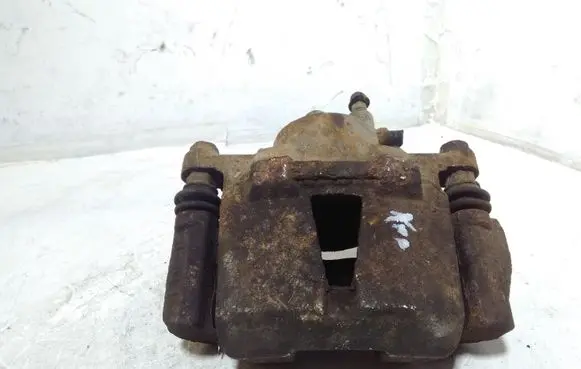 Toyota Yaris Front brake caliper