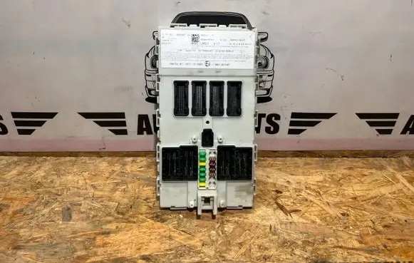 BMW X1 F48 F49 CAS control unit/module 6825527