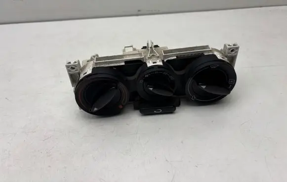 Audi A3 S3 8L Climate control unit 8L0819045A