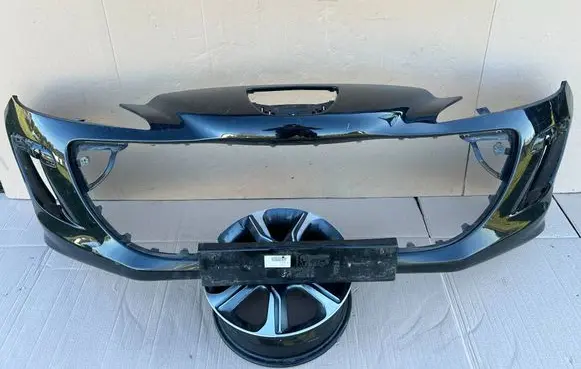 Peugeot 308 Front bumper 9680484677