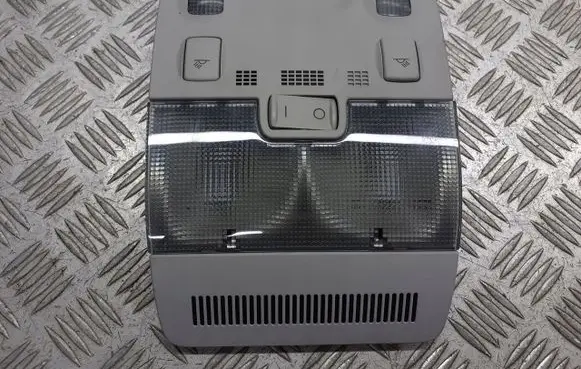 Seat Exeo (3R) Spotlight 8E0947565