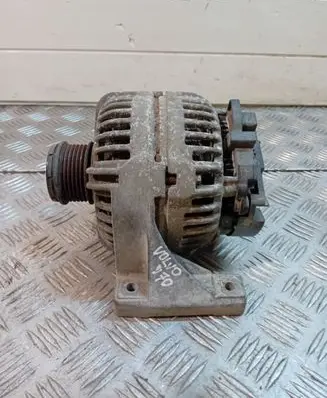 Volvo V70 Generator/alternator 8676498 0124525029