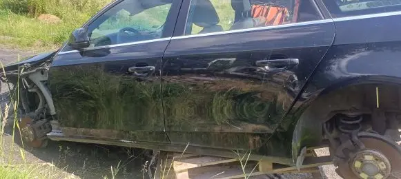 Audi A4 S4 B8 8K Front door
