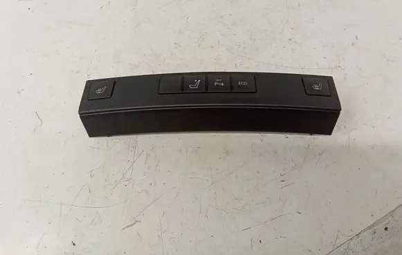 Mercedes-Benz E W212 Seat heating switch A2128209710