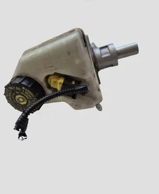 Seat Ibiza IV (6J,6P) Master brake cylinder 6R2611601