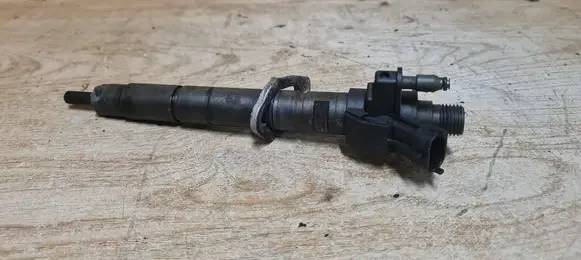 Volvo XC60 Fuel injector 31272767