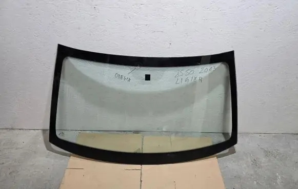 Ligier JS 50 Front windscreen/windshield window GHM4623