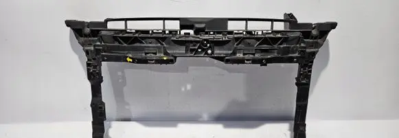 Volkswagen Golf VIII Radiator support slam panel 5H0805588J