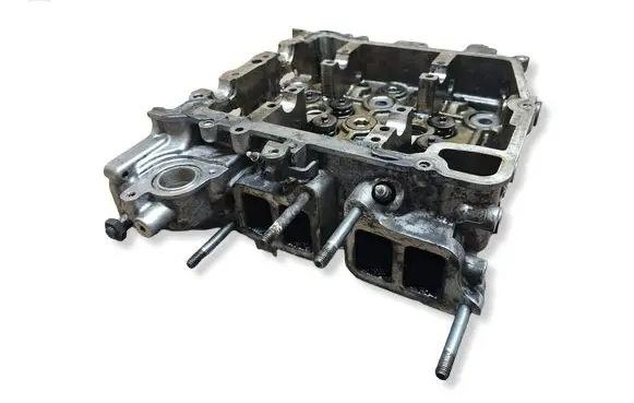 Subaru Forester SH Engine head 