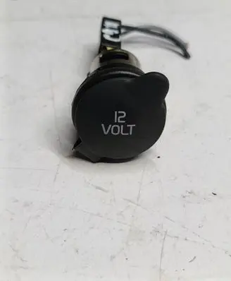 Volvo C30 12 V Socket (front) 32111784181