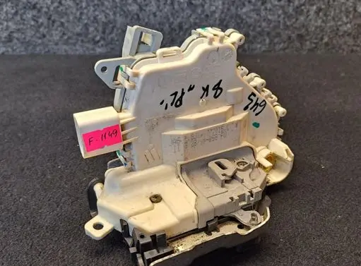 Audi A6 S6 C7 4G Front door lock 8J1837015C