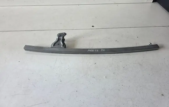 Nissan Juke II F16 Front door windshield rail 