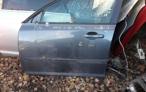 Volvo S40 Front door