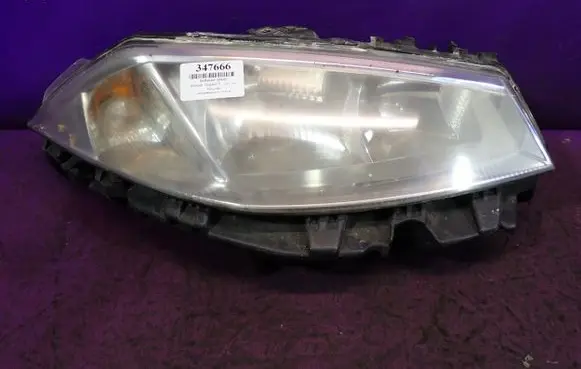 Renault Megane II Headlight/headlamp 8200476431