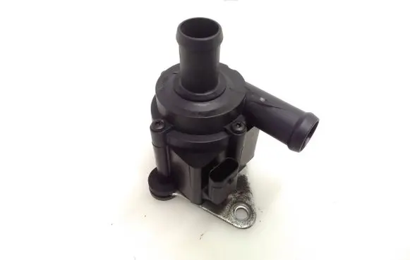 Volvo XC90 Electric auxiliary coolant/water pump 31338211 704773000