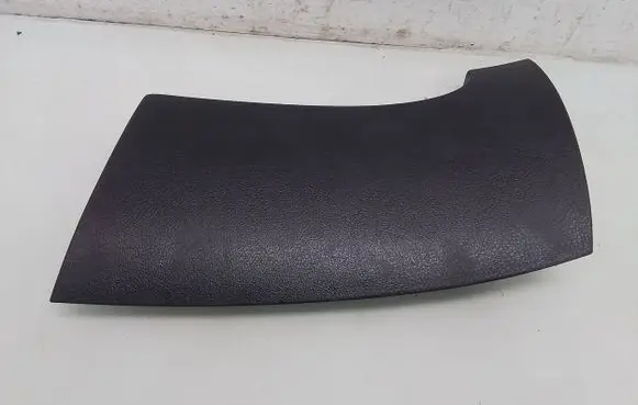 Dashboard lower bottom trim panel