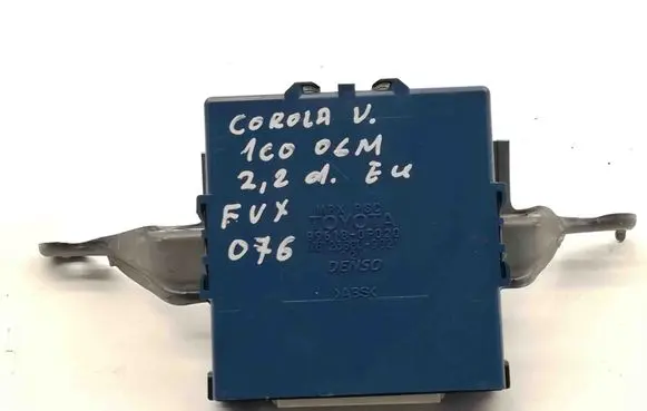 Toyota Corolla Verso E121 Other devices 896180F020