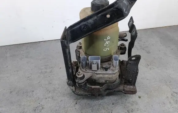 Ford Focus Power steering pump 104-0085-011-094F