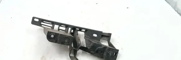 Renault Modus Front bumper mounting bracket 820013560 8200213550