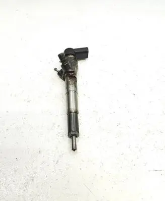 Nissan Juke I F15 Fuel injector H8200704191 8200903034