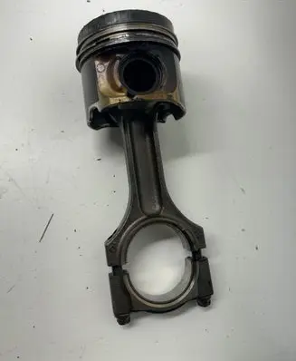 BMW 7 F01 F02 F03 F04 Piston with connecting rod