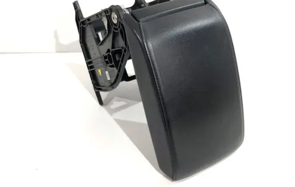 Skoda Octavia Mk3 (5E) Armrest 