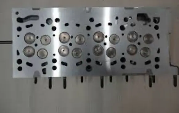 Seat Leon (5F) Engine head 04L103373E 04L103264B 04L103263G