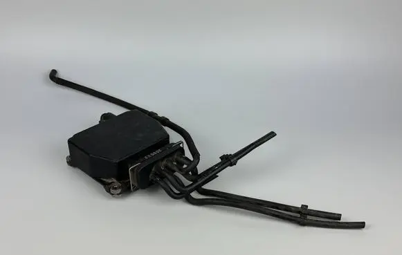 Volkswagen PASSAT B6 Turbo solenoid valve 3C0906625 400434F