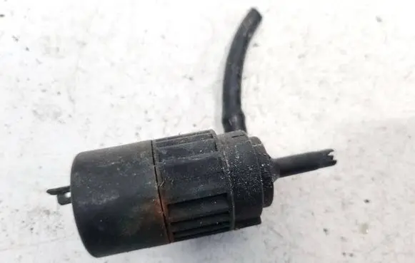 Mercedes-Benz Vito Viano W638 Windscreen/windshield washer pump