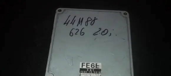 Mazda 626 Engine control unit/module fe6e18881 079700-1925