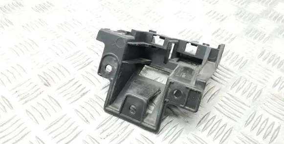 Volkswagen Jetta VI Bumper support mounting bracket corner 5C6807394A