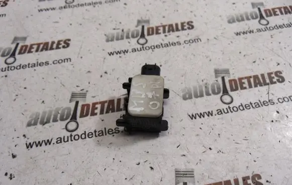Mercedes-Benz S W221 Airbag deployment crash/impact sensor A0038202826
