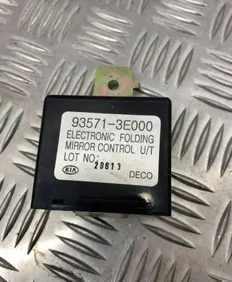 KIA Sorento Wing mirror control module 935713E000 20613