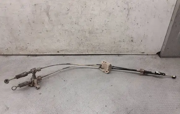 Nissan X-Trail T30 Gear shift cable linkage 