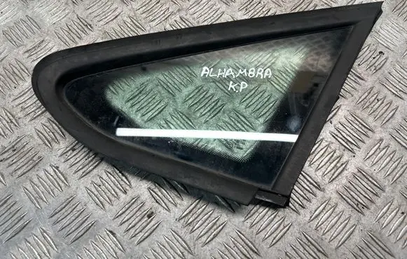 Seat Alhambra (Mk2) Front triangle window/glass 7N0845411B
