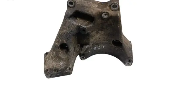 Opel Frontera B Generator/alternator bracket NOCODE