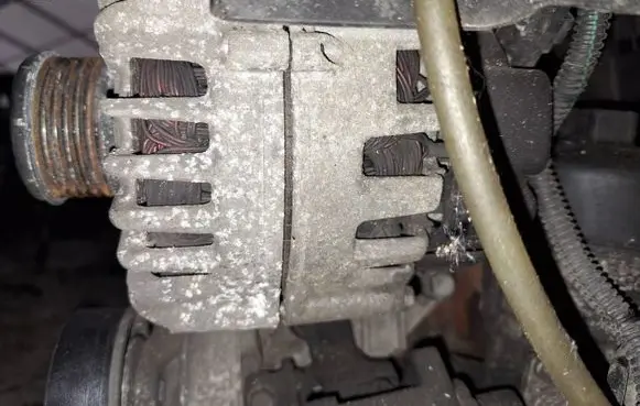 Citroen C5 Generator/alternator 9688085380