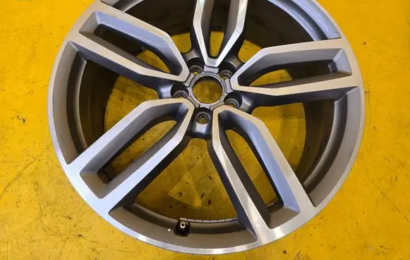 Audi Q5 SQ5 R21 alloy rim 8R0601025AM