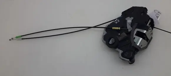 Toyota RAV 4 (XA30) Front door lock 6904053090