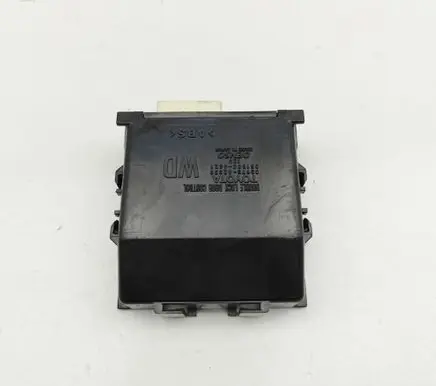 Toyota bZ4X Door central lock control unit/module 8597042030 0515004621