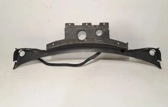 BMW i8 Wiper trim 7387571