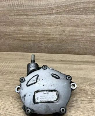 Mercedes-Benz B W245 Vacuum pump A6402300465